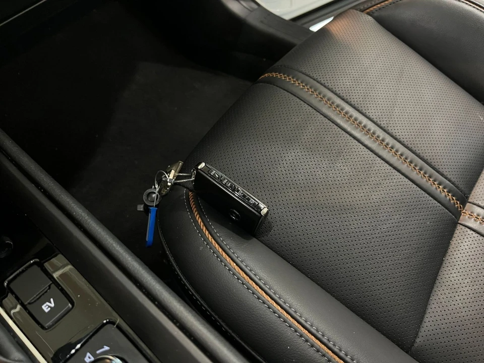 2025 Mazda CX-50 - Image 19 of 31