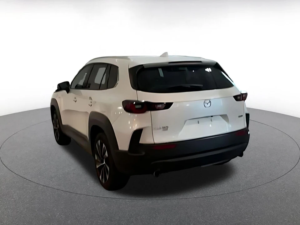2025 Mazda CX-50 - Image 18 of 31