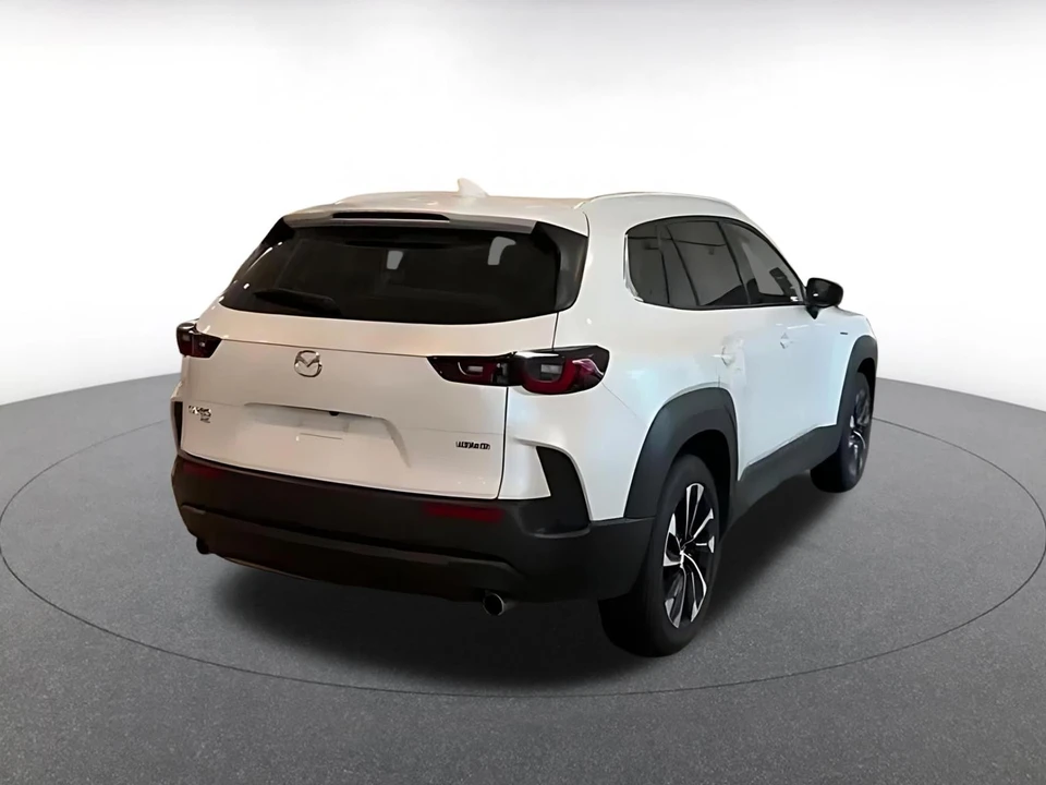 2025 Mazda CX-50 - Image 14 of 31