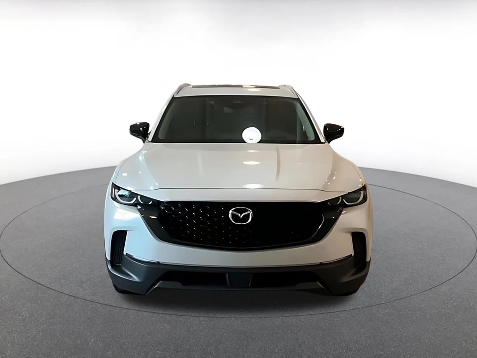 2025 Mazda CX-50 - Image 4 of 31