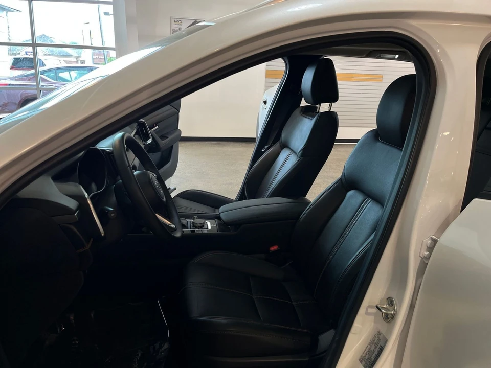 2025 Mazda CX-50 - Image 30 of 31