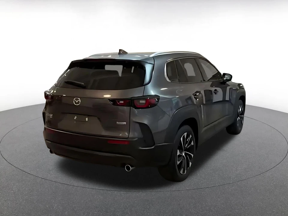 2025 Mazda CX-50 - Image 14 of 31