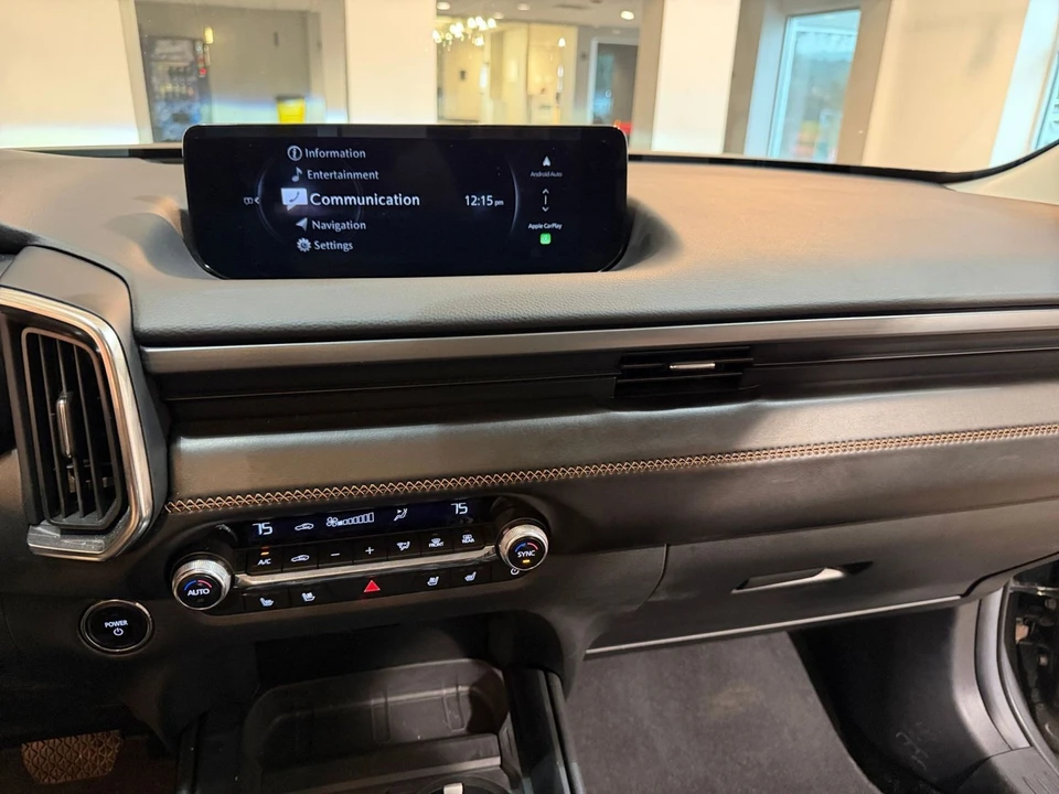 2025 Mazda CX-50 - Image 18 of 31
