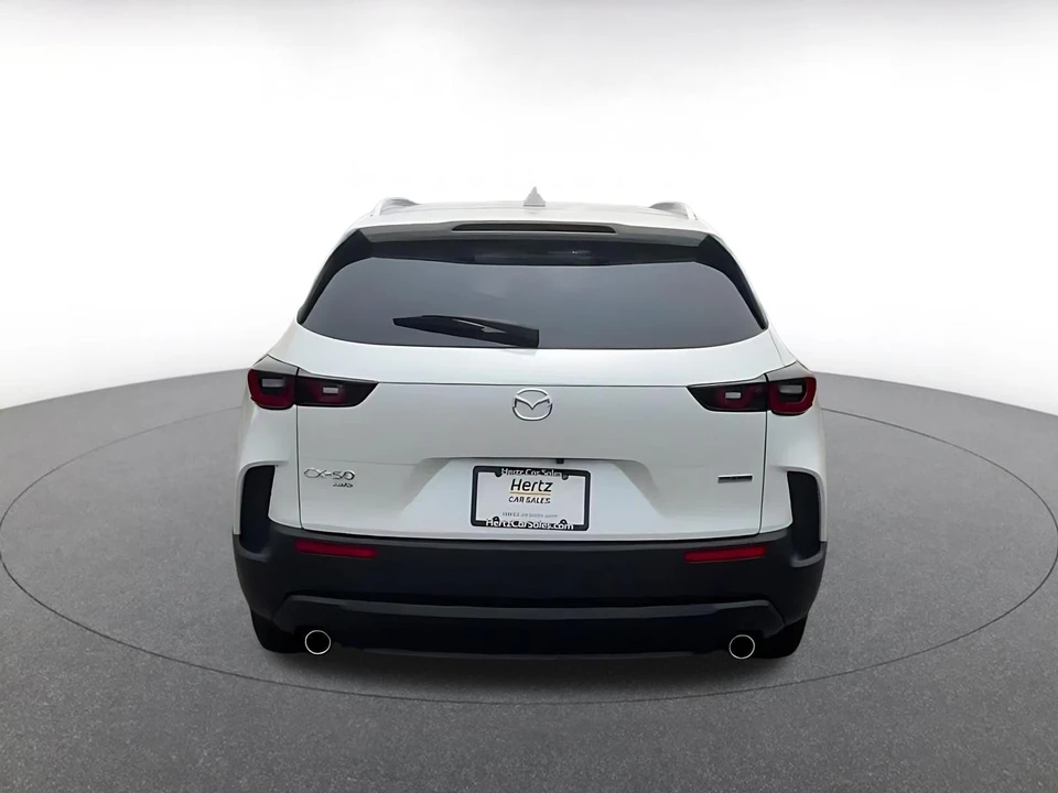 2025 Mazda CX-50 - Image 14 of 31