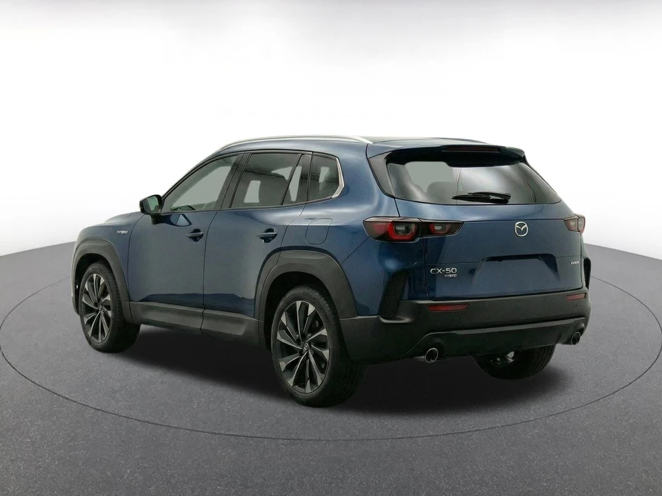 2025 Mazda CX-50 - Image 8 of 24
