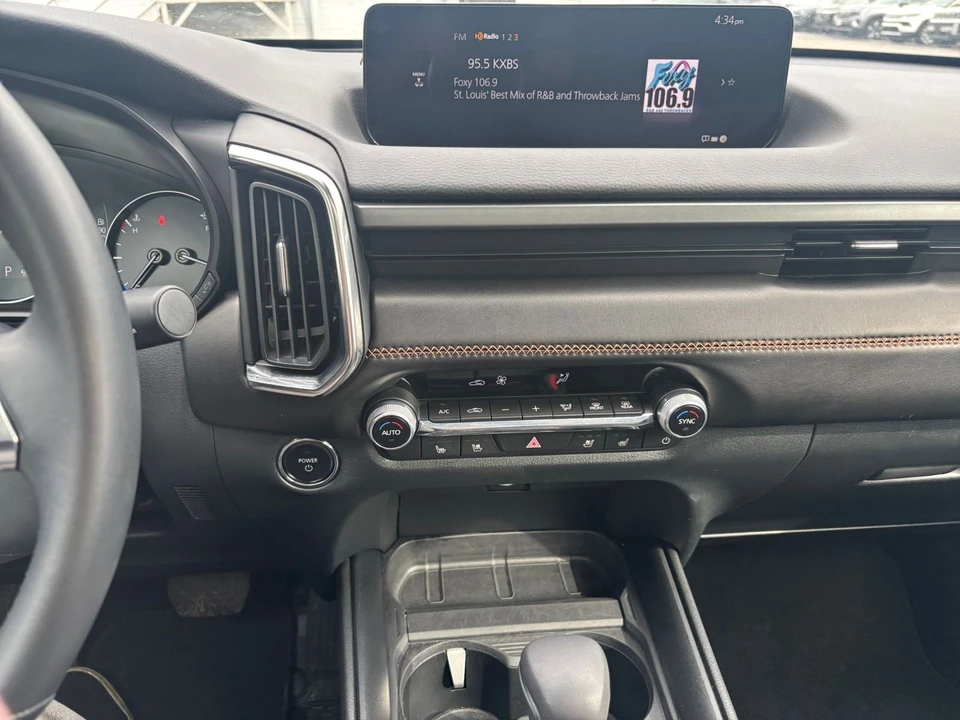 2025 Mazda CX-50 - Image 14 of 31