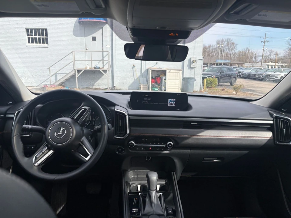 2025 Mazda CX-50 - Image 28 of 31