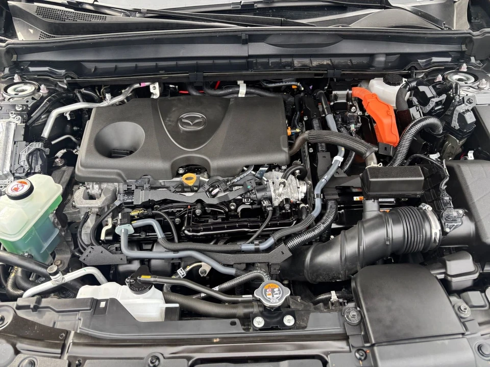 2025 Mazda CX-50 - Image 27 of 31