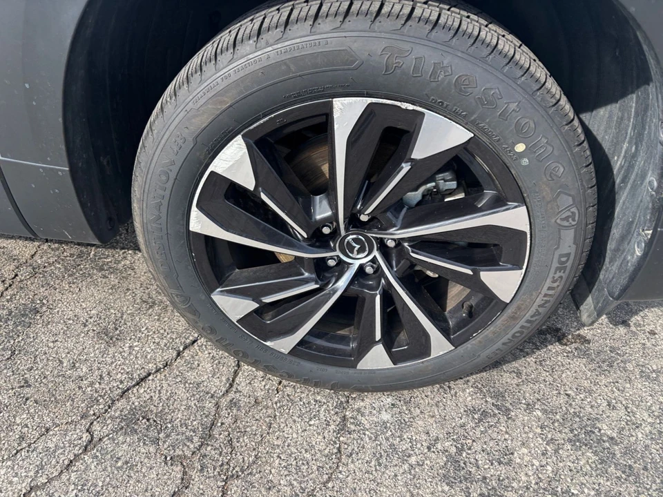 2025 Mazda CX-50 - Image 25 of 31