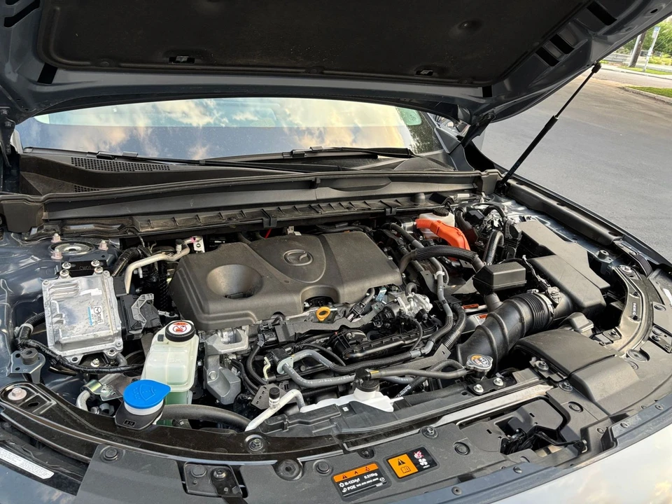2025 Mazda CX-50 - Image 25 of 31