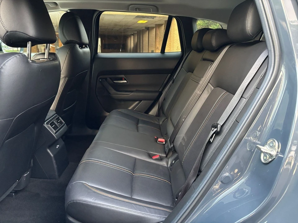 2025 Mazda CX-50 - Image 20 of 31