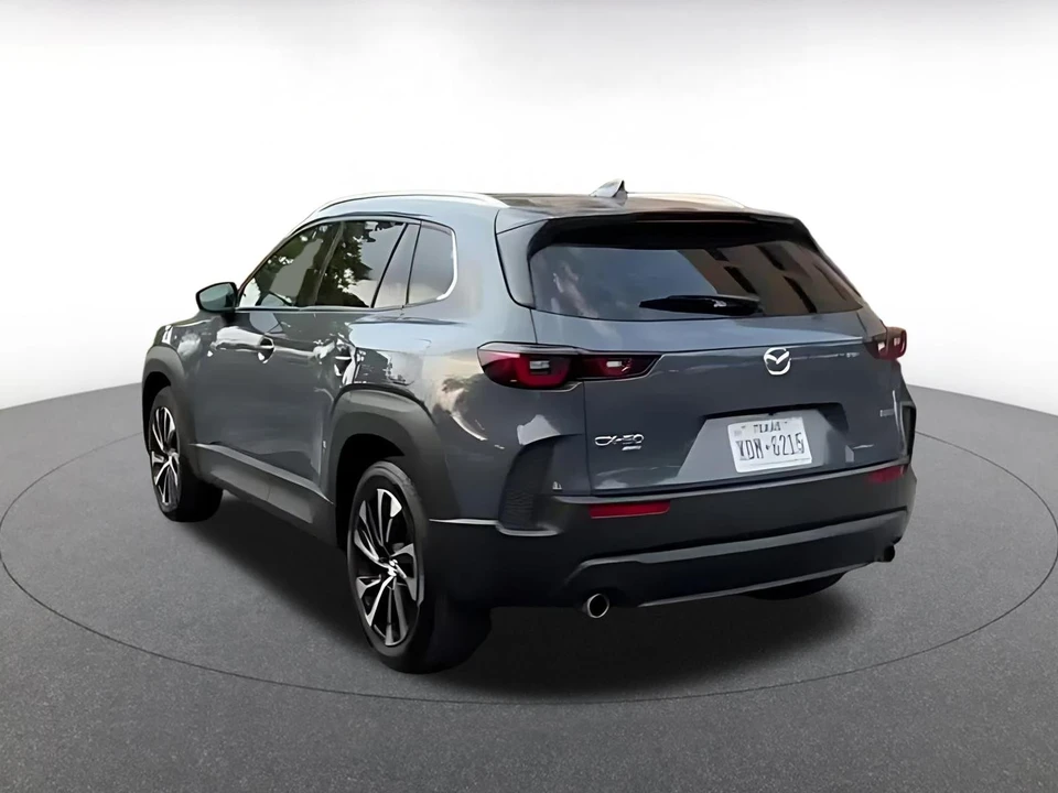 2025 Mazda CX-50 - Image 14 of 31