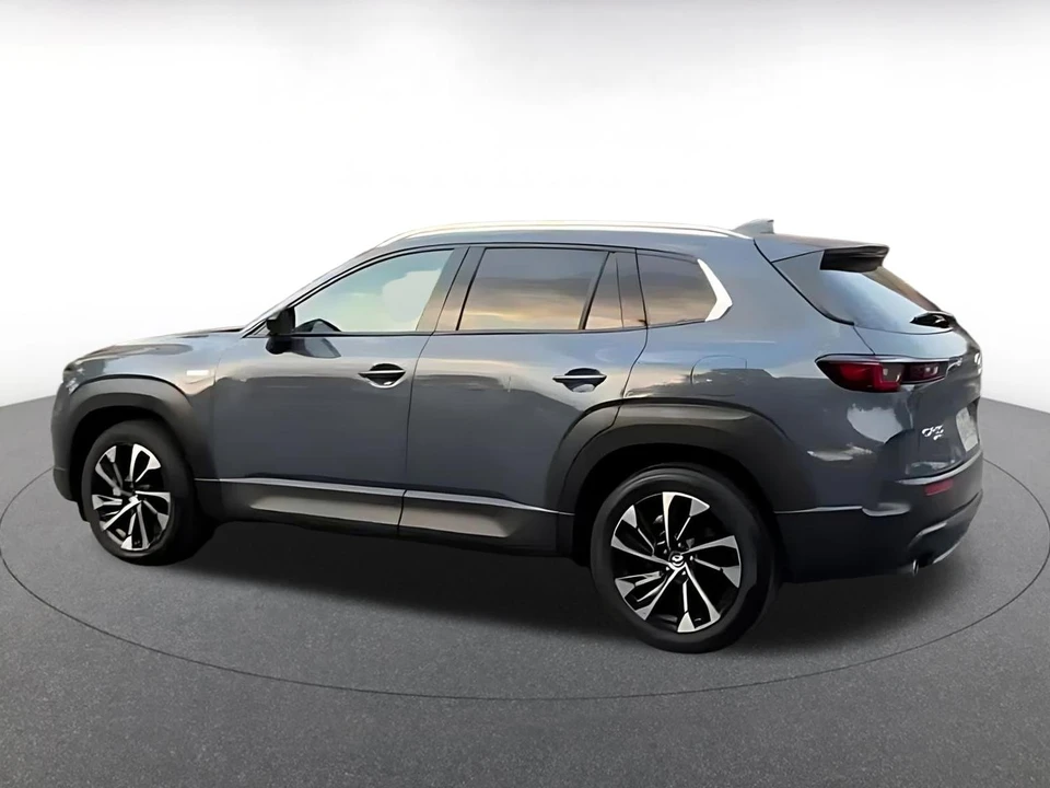 2025 Mazda CX-50 - Image 9 of 31