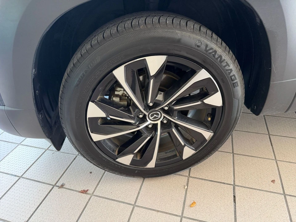 2025 Mazda CX-50 - Image 29 of 31