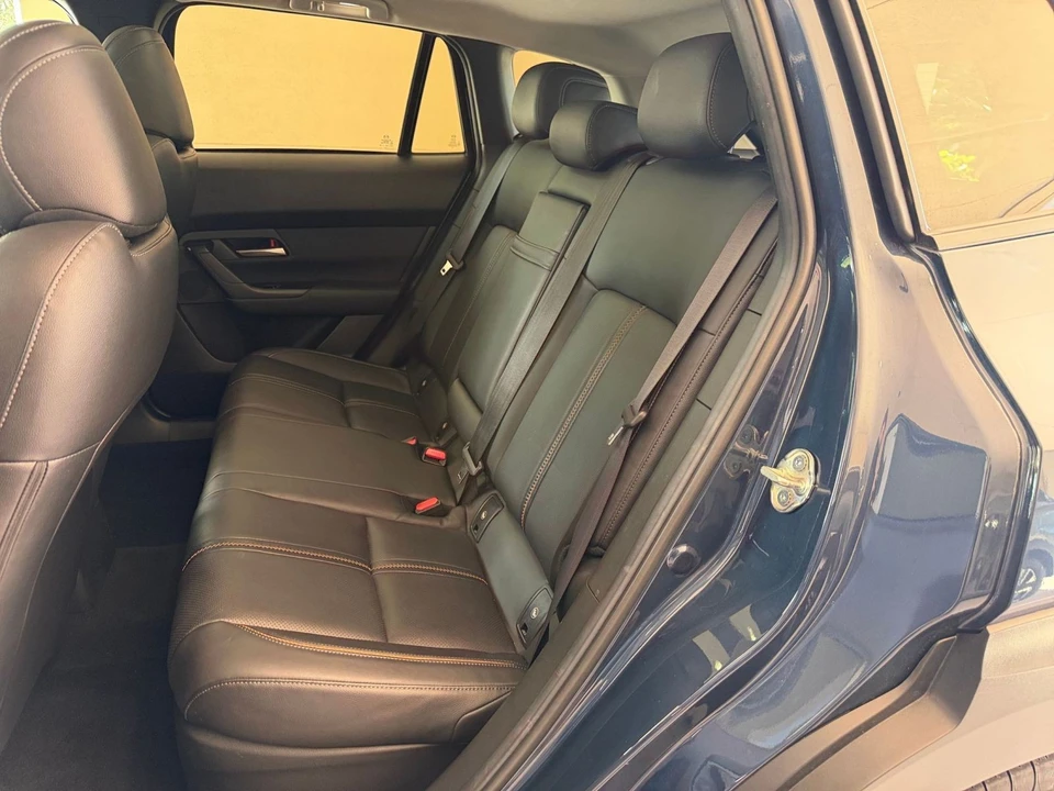 2025 Mazda CX-50 - Image 24 of 31