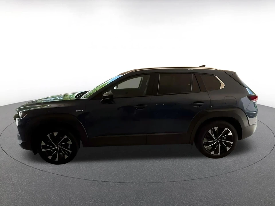 2025 Mazda CX-50 - Image 11 of 31