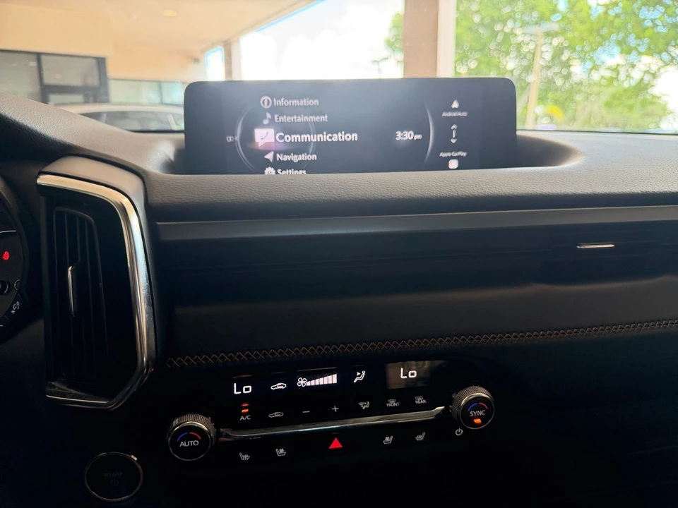 2025 Mazda CX-50 - Image 19 of 31