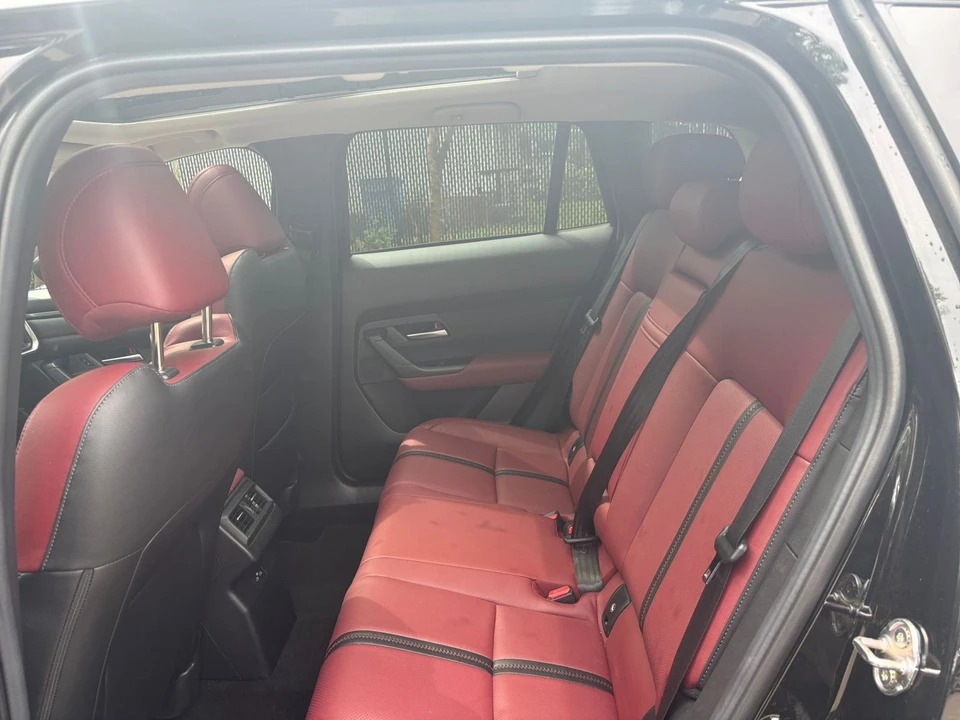 2025 Mazda CX-50 - Image 20 of 31