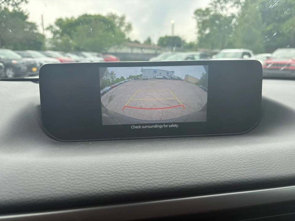 2025 Mazda CX-50 - Image 19 of 31
