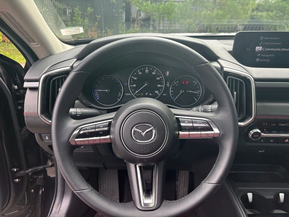 2025 Mazda CX-50 - Image 22 of 31