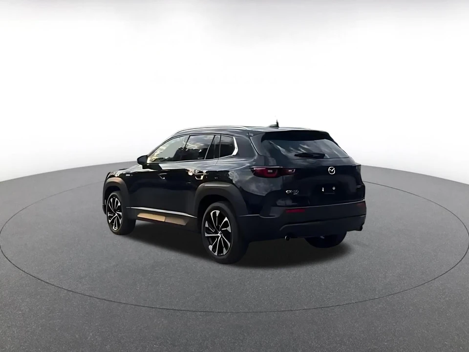 2025 Mazda CX-50 - Image 8 of 31