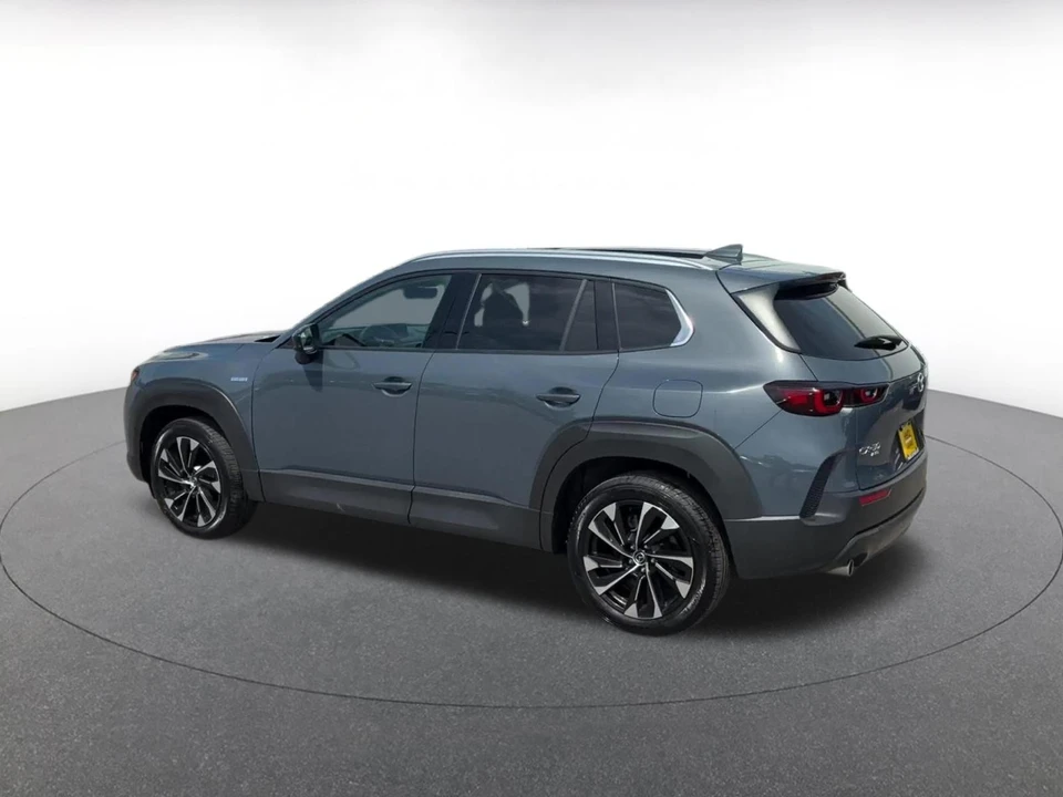 2025 Mazda CX-50 - Image 11 of 31