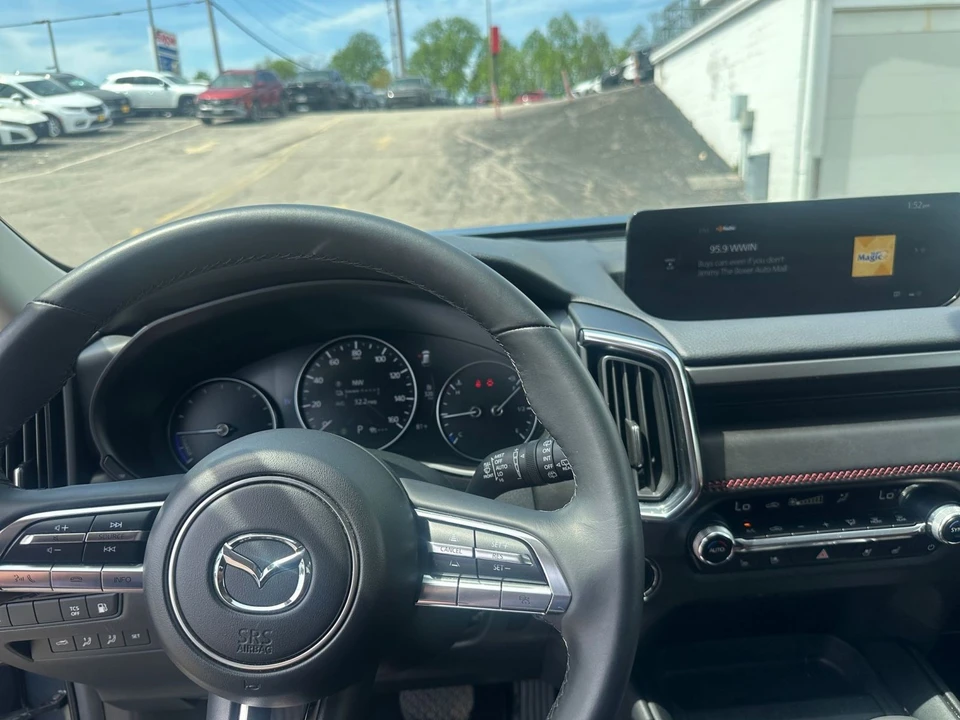 2025 Mazda CX-50 - Image 18 of 31