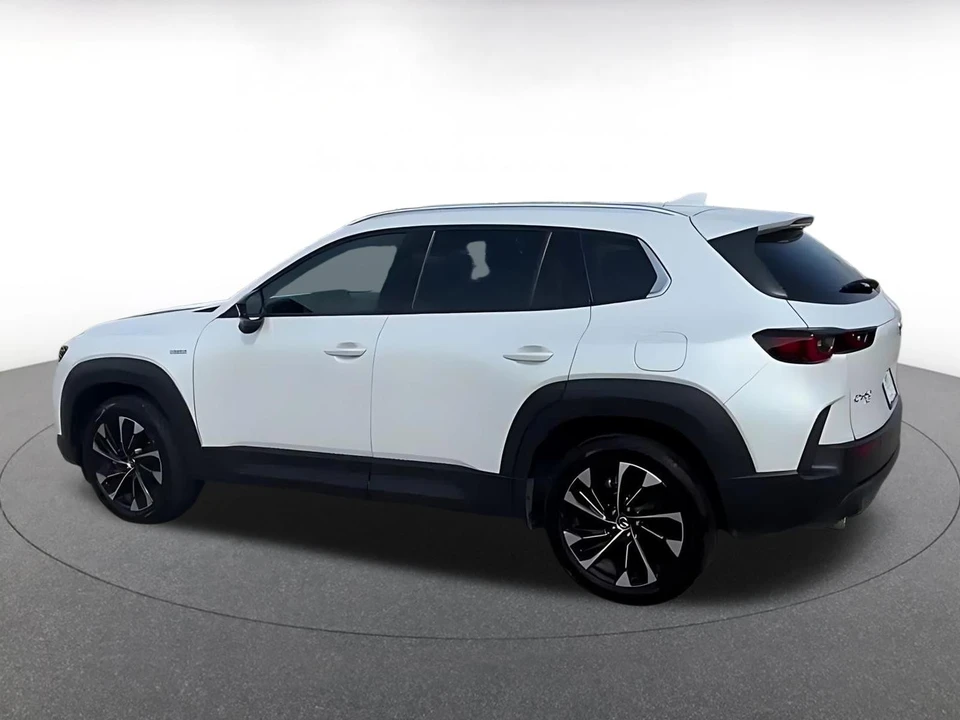 2025 Mazda CX-50 - Image 9 of 31