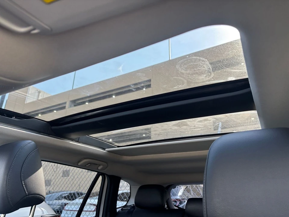 2025 Mazda CX-50 - Image 25 of 31