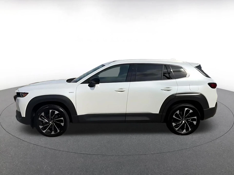 2025 Mazda CX-50 - Image 8 of 31