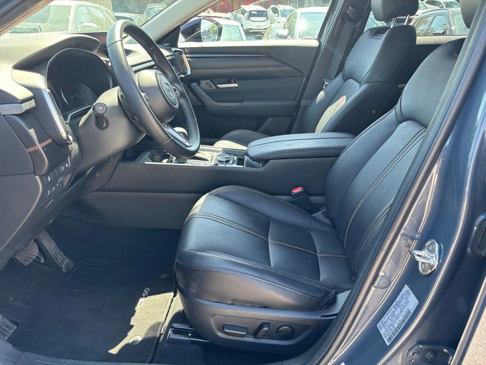 2025 Mazda CX-50 - Image 29 of 31