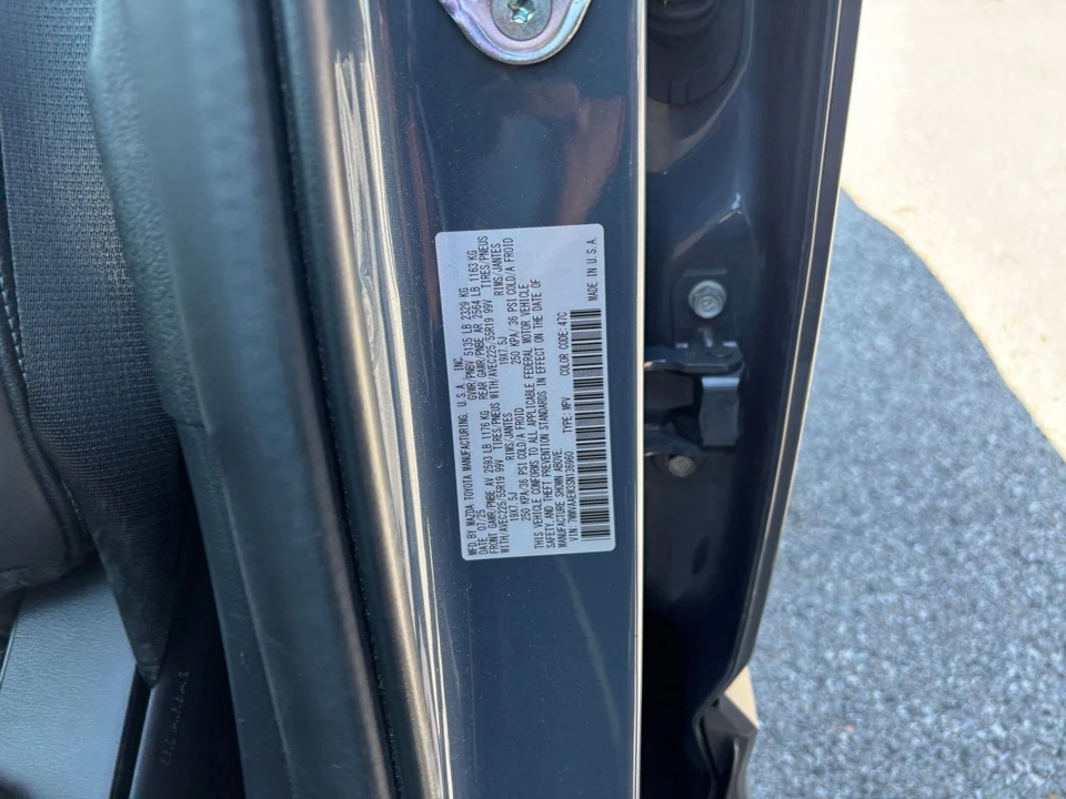 2025 Mazda CX-50 - Image 27 of 31
