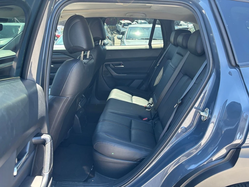 2025 Mazda CX-50 - Image 23 of 31