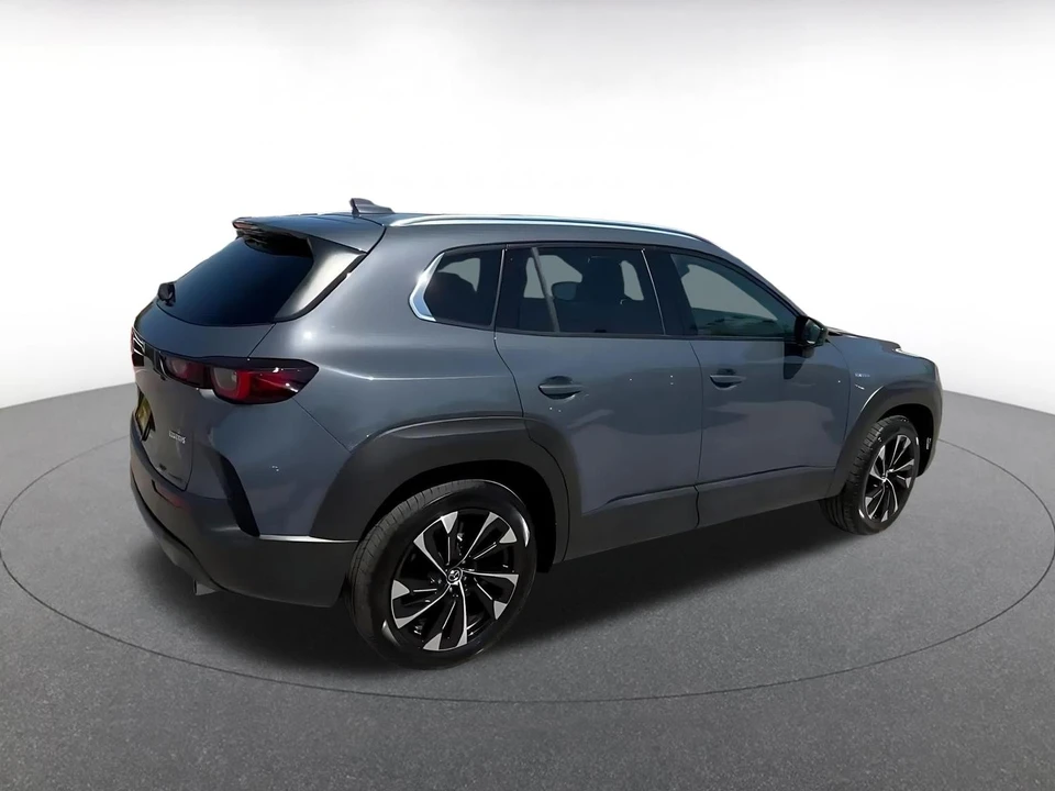 2025 Mazda CX-50 - Image 16 of 31