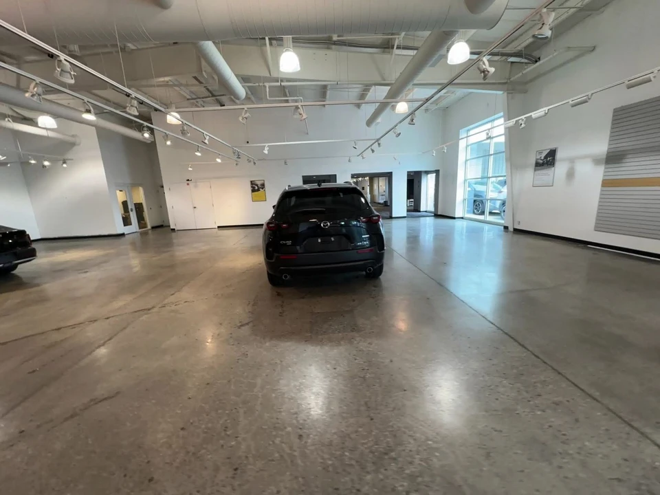 2025 Mazda CX-50 - Image 13 of 31