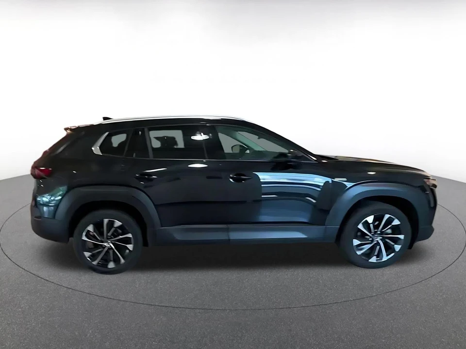 2025 Mazda CX-50 - Image 7 of 31