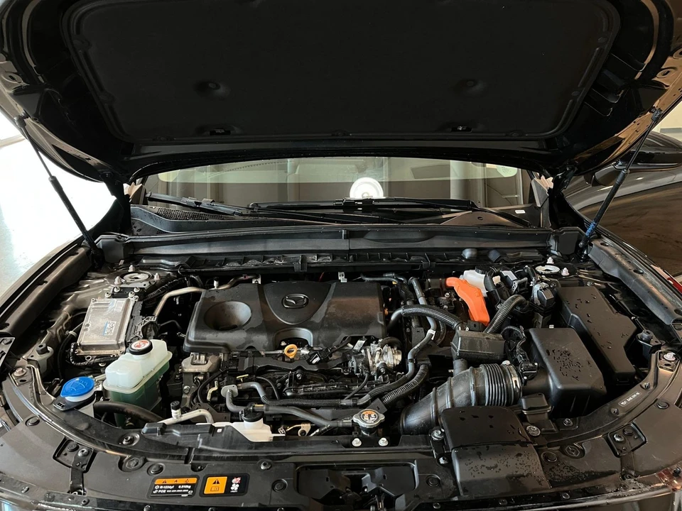 2025 Mazda CX-50 - Image 29 of 31