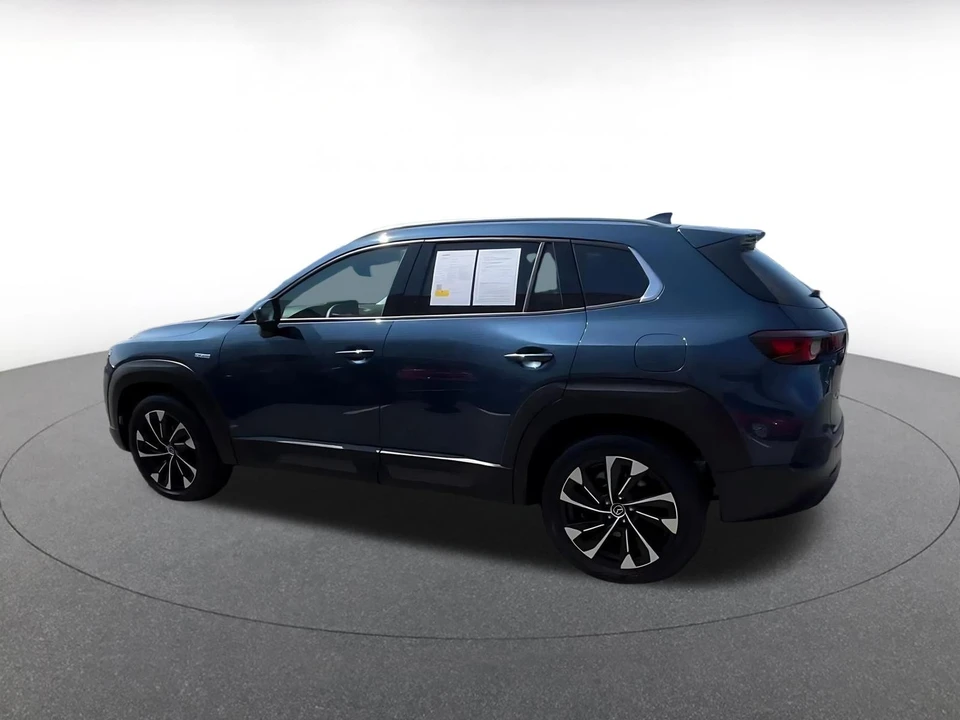 2025 Mazda CX-50 - Image 12 of 31