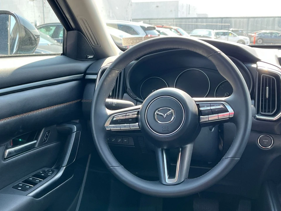 2025 Mazda CX-50 - Image 24 of 31