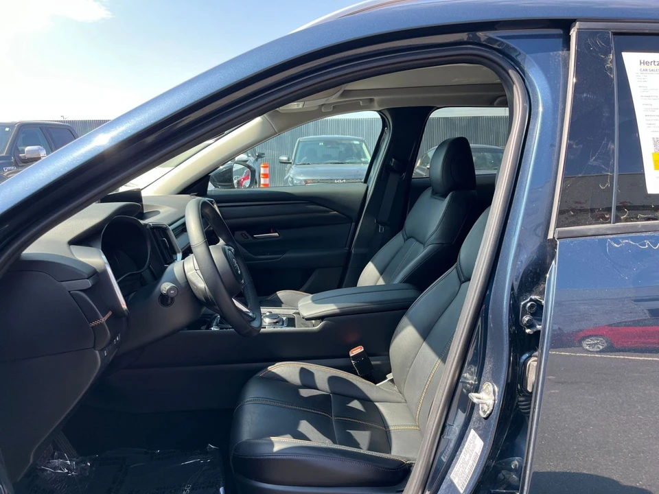 2025 Mazda CX-50 - Image 23 of 31