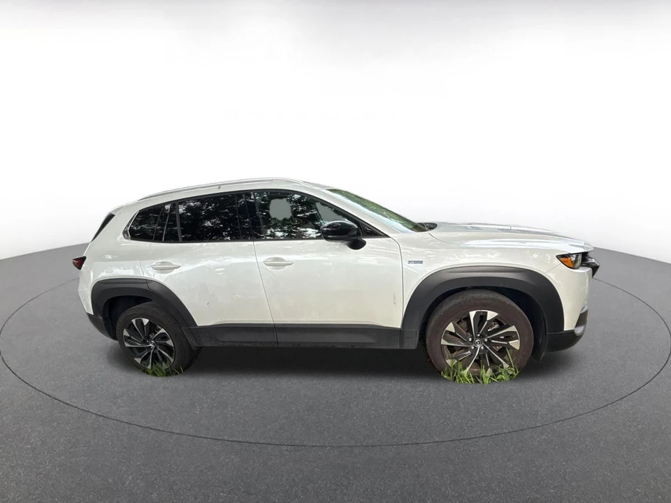 2025 Mazda CX-50 - Image 2 of 18
