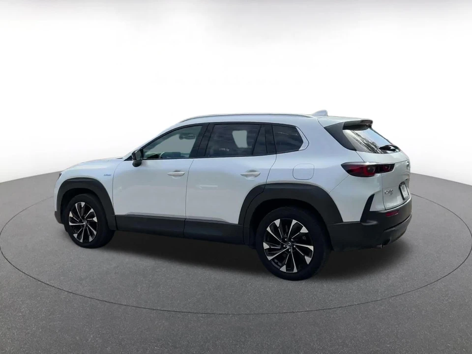 2025 Mazda CX-50 - Image 12 of 31