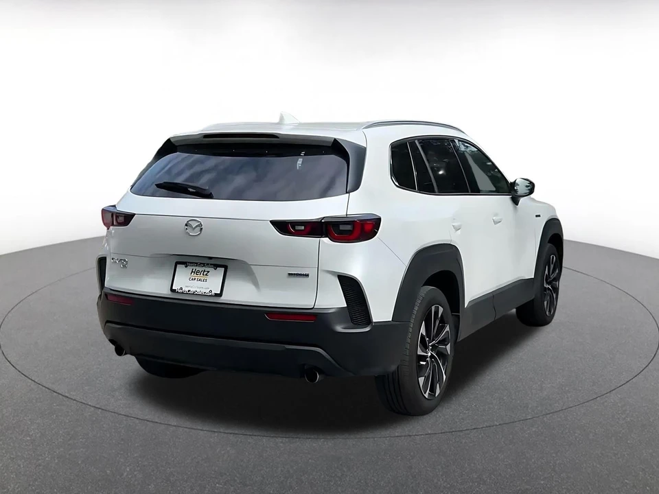 2025 Mazda CX-50 - Image 16 of 31