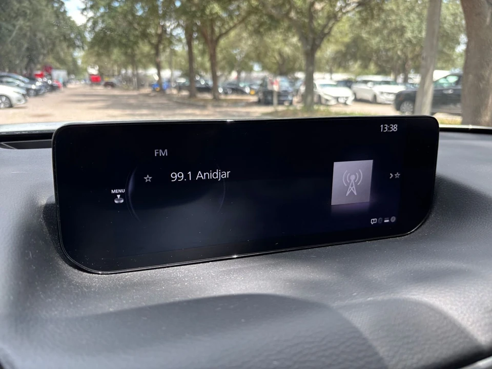 2025 Mazda CX-50 - Image 23 of 31