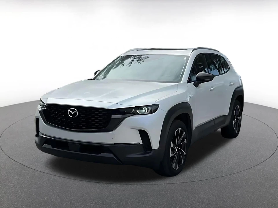 2025 Mazda CX-50 - Image 8 of 31