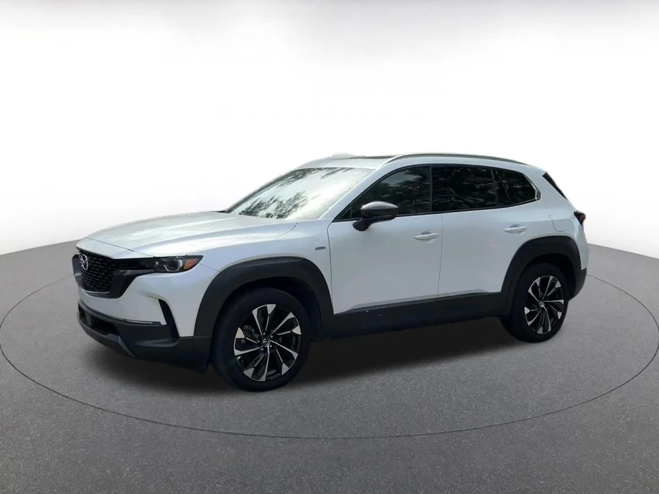 2025 Mazda CX-50 - Image 9 of 31