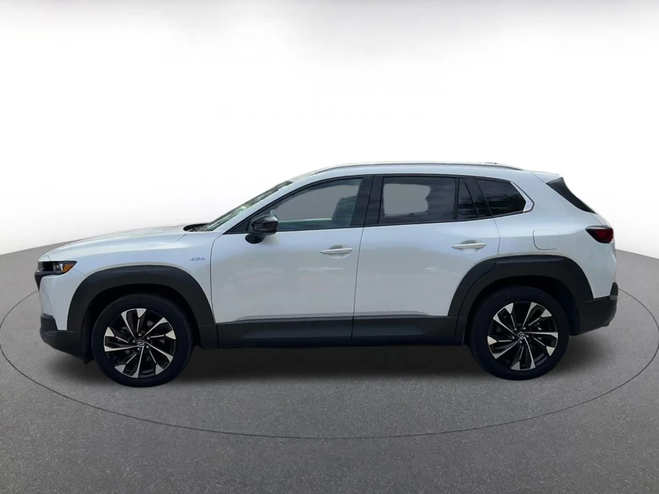 2025 Mazda CX-50 - Image 11 of 31