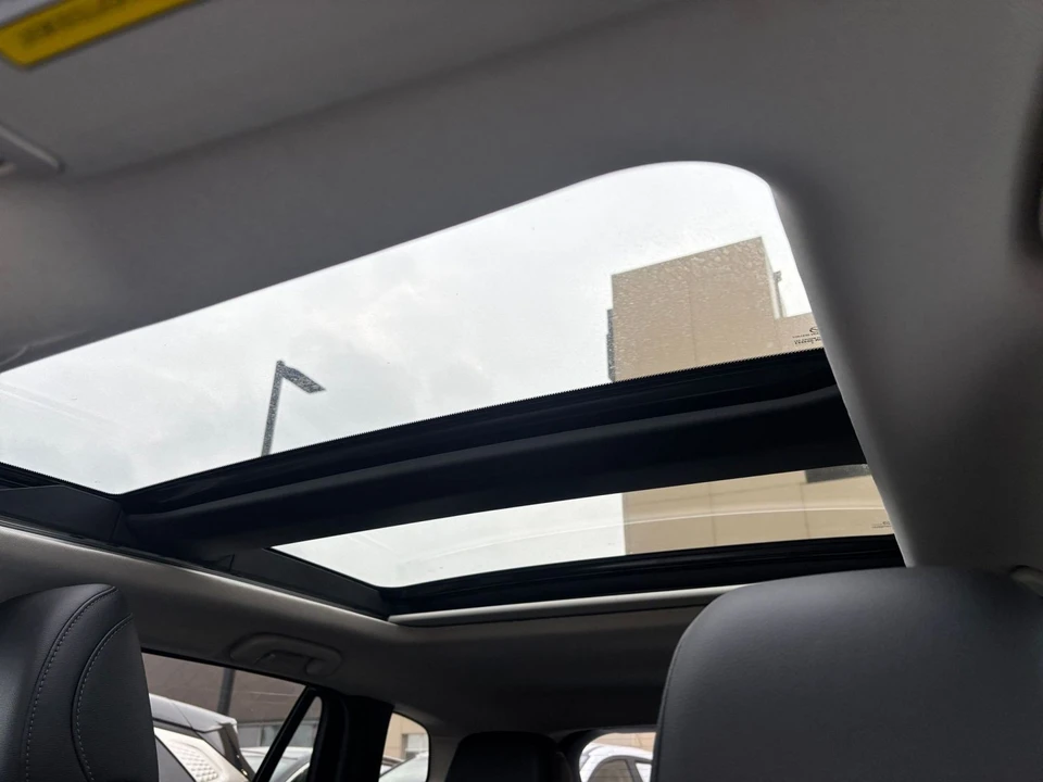 2025 Mazda CX-50 - Image 25 of 31