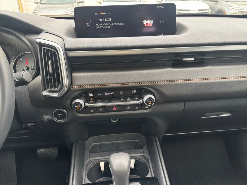 2025 Mazda CX-50 - Image 14 of 31