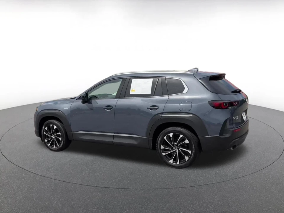 2025 Mazda CX-50 - Image 9 of 31